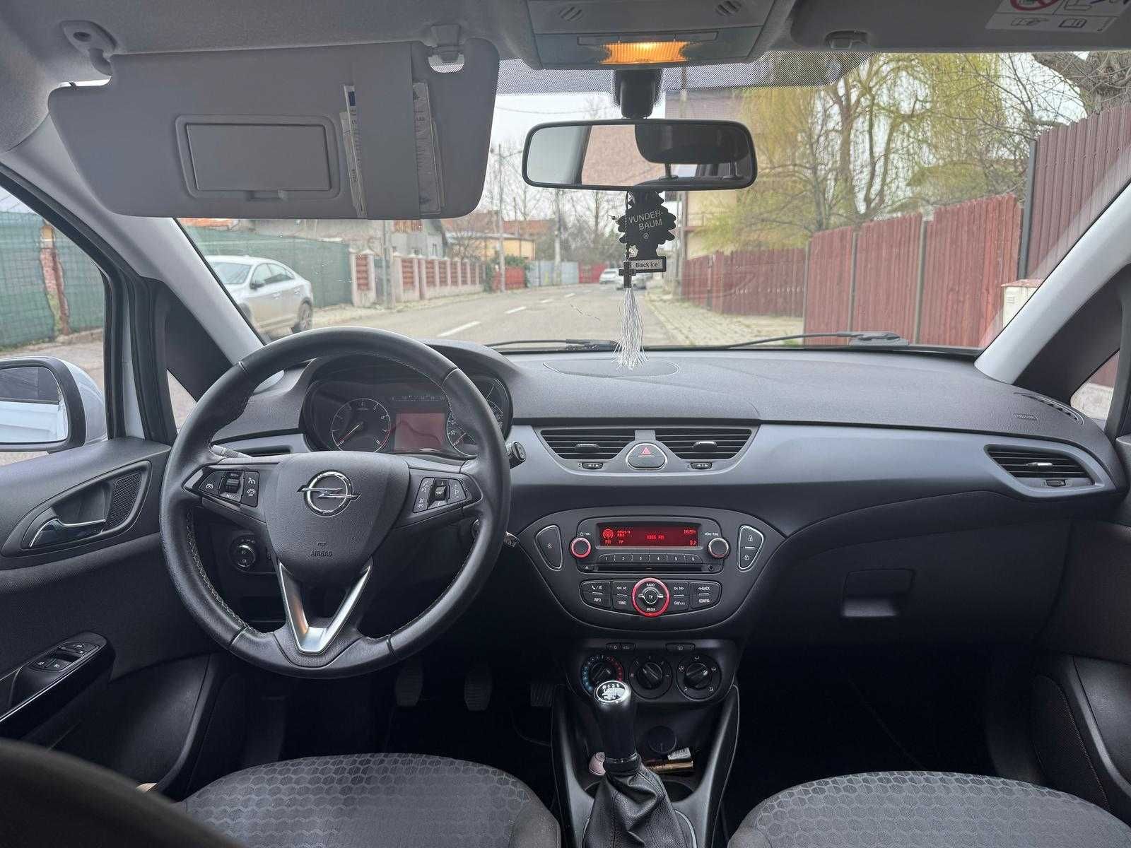 Opel Corsa E 2018 1.4 benzina manual