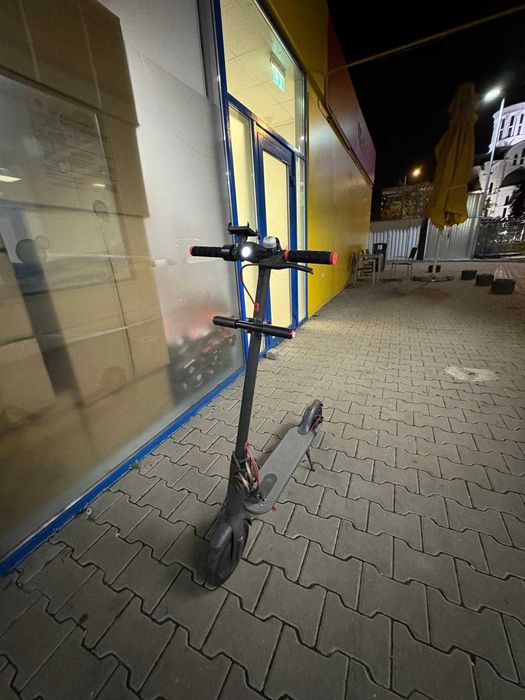 vand trotineta electrica  xiaomi M365