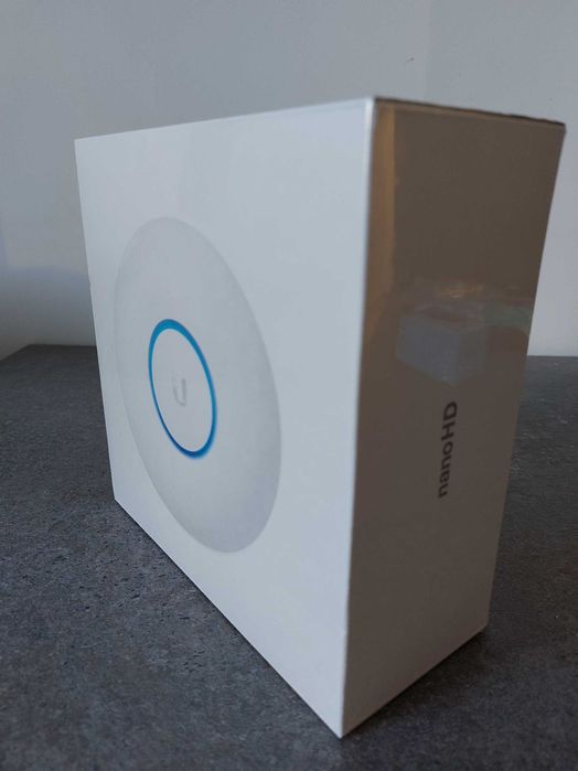 Access Point Ubiquiti UniFi UAP nanoHD MU-MIMO, Wave 2, nou SIGILAT
