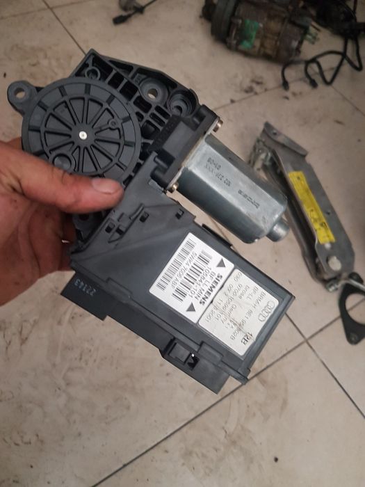 Модули стъкла мехънизми моторчета за ауди а4 б6