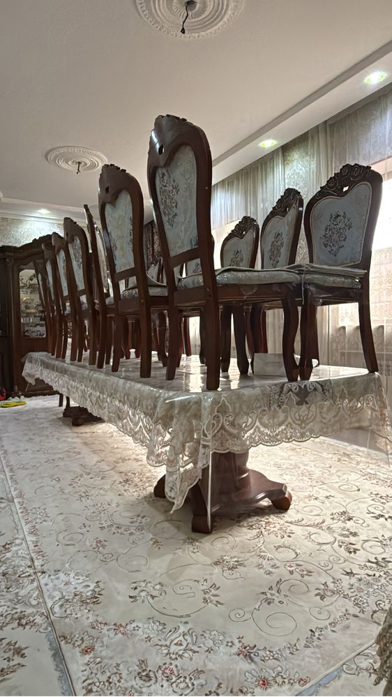 Продам Комплект стол со стульями