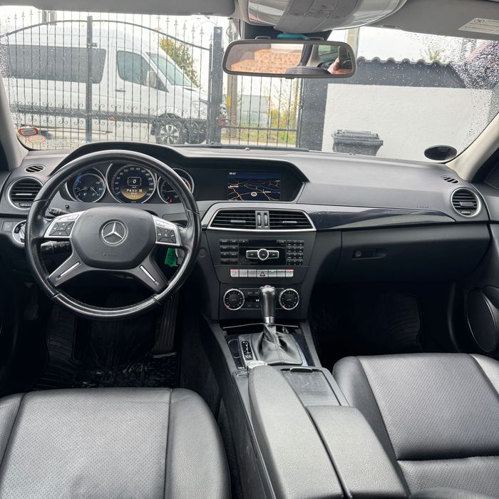 Mercedes C220 - 170 CP 2011  | Navi | Automat | Facelift