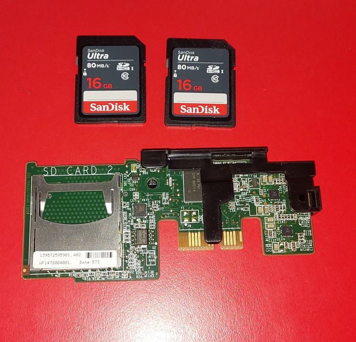 Modul Dell Dual SD Card Reader 0PMR79 + Bonus 2 X 16Gb SD Dell/Sandisk