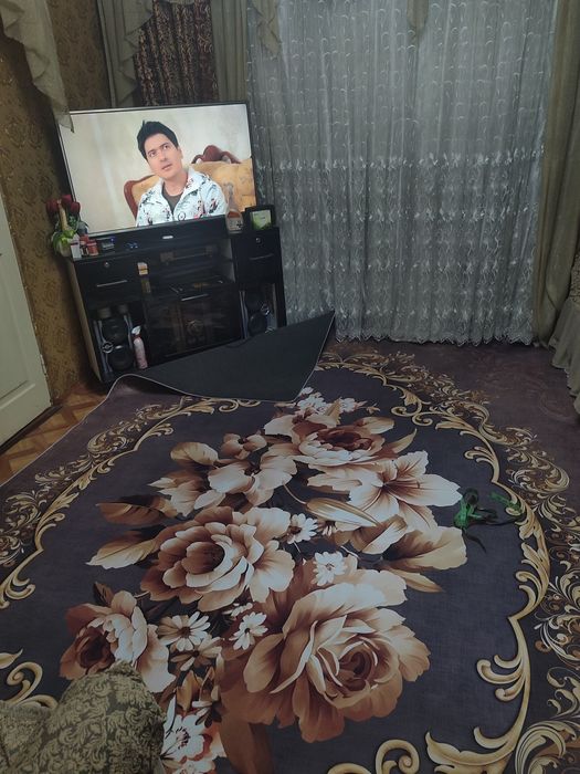 Продам Ковер новый размер 2,5*4 метра