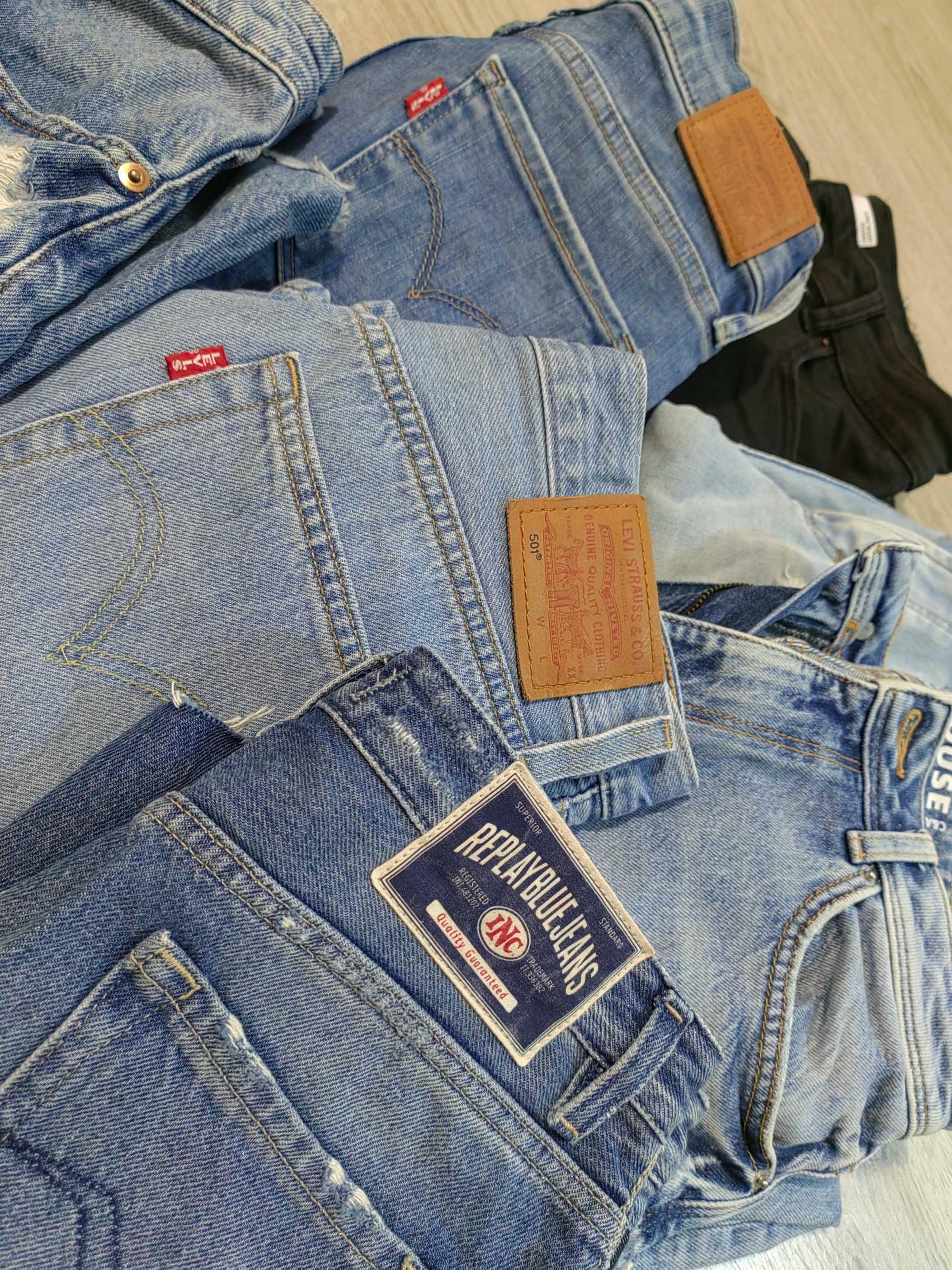 Дънки Levi's, Bershka, H&M и други