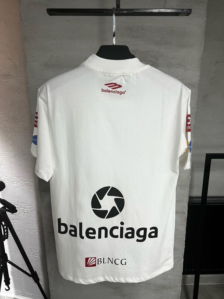 Топ тениски Balenciaga 2023 Top League НАМАЛЕНИ