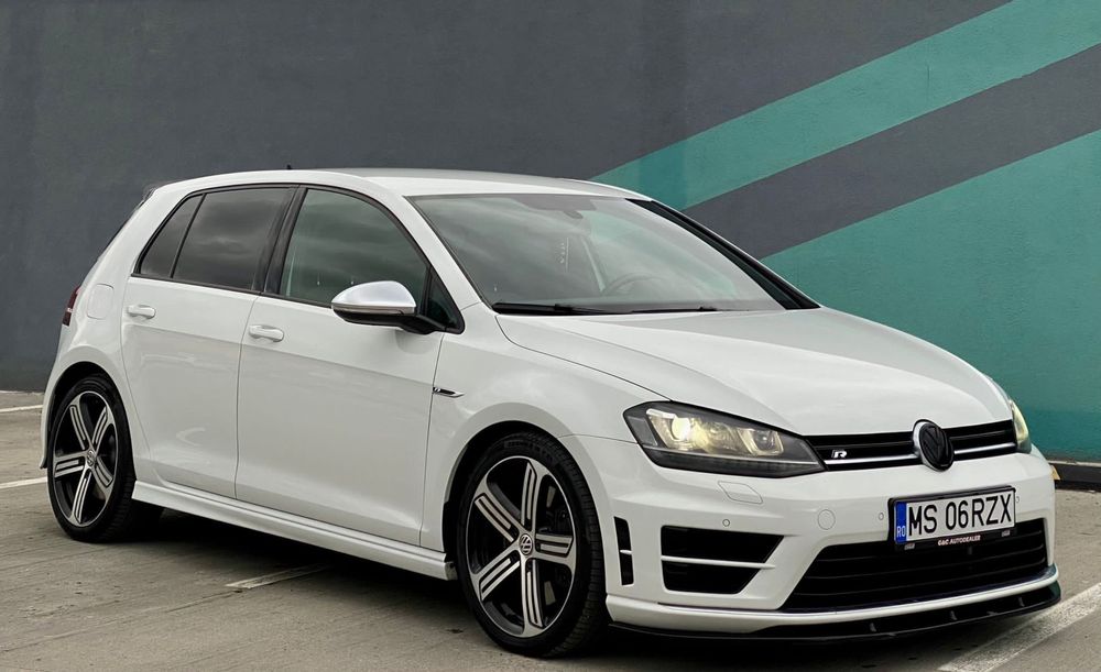 Volkswagen Golf VII R