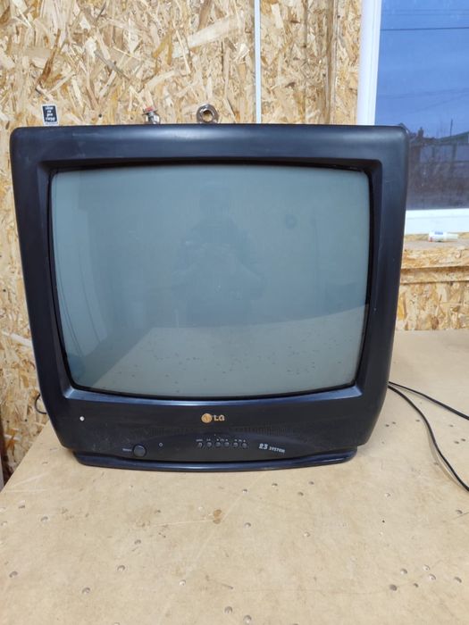 Продам телефизор LG