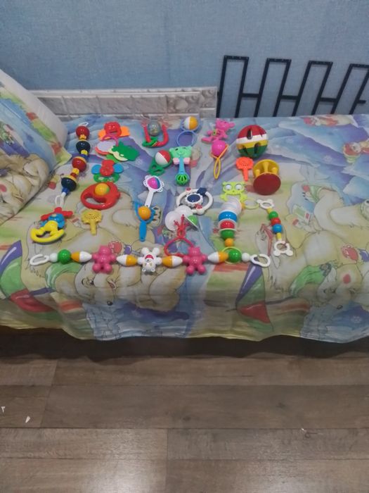 Продам детские погремушки