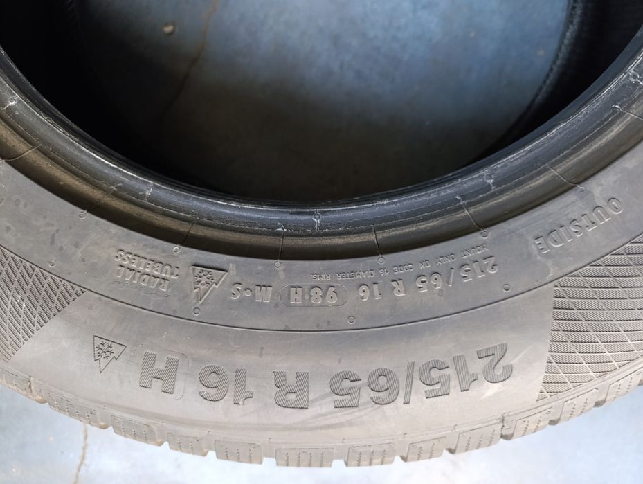 Anvelope de iarnă 215 65 16 Continental