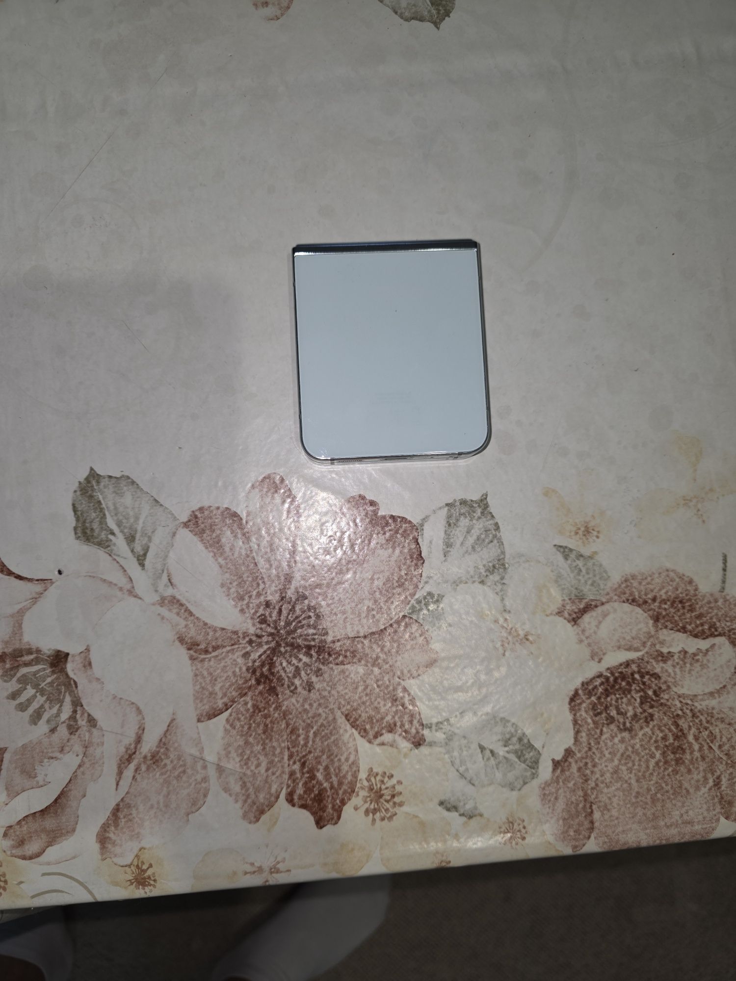 Samsung galaxy Z- flip 5