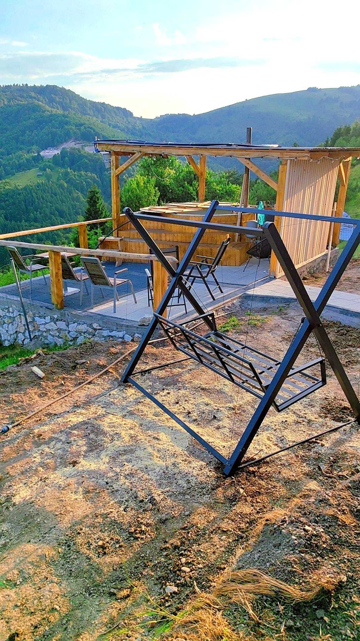 Cabana(Tara Motilor)--Cabana PIN 1000m