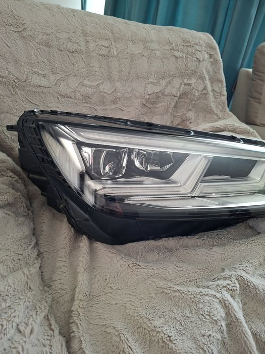 Far dreapta matrix Audi Q5 FY 80A.941.036