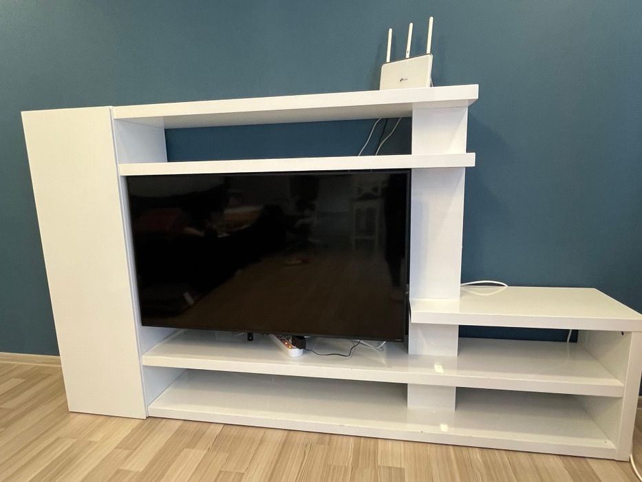 Comoda Tv/ Corp mobilier