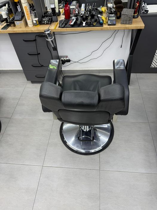 Scaune de frizerie coafor