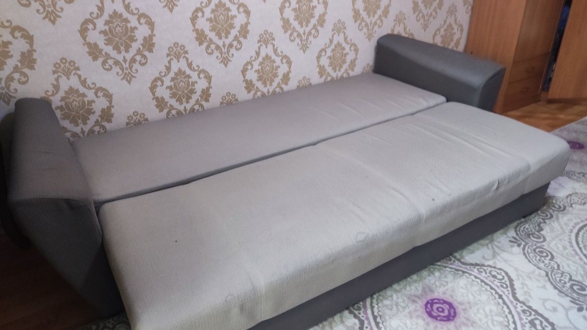 Продаем раскладной диван