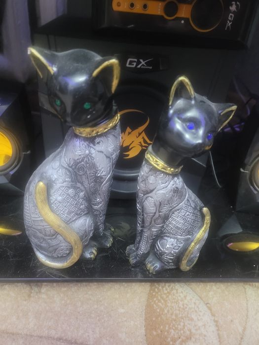 Продам статуэтки кошки