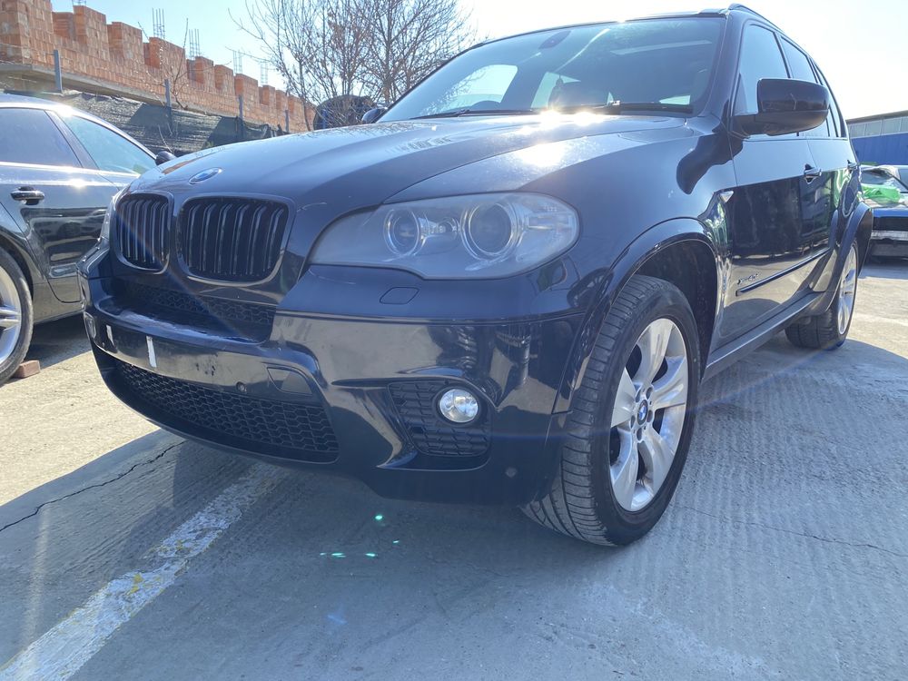 Aripă stânga față BMW X5 E70 facelift