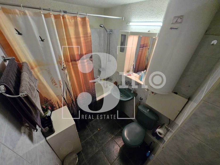 Продава се Четиристаен апартамент в София, Дружба 2 - 119 кв.м за 2353 €/кв.м - Снимка #12