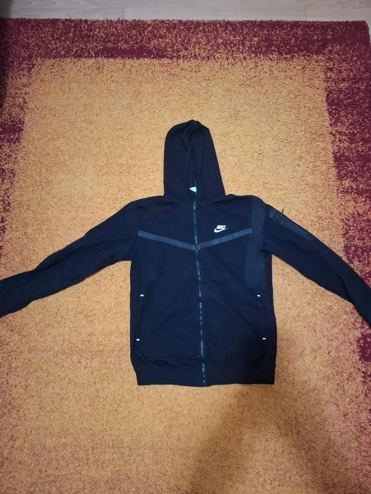 Nike tech a fost purtat putin