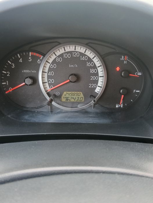 Mazda5 7locuri diesel înmatriculată recent în Ro
