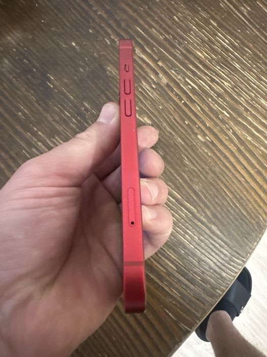 Iphone 13 (червен)