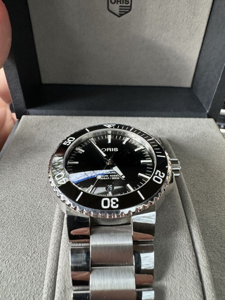 Oris Aquis Date 43,5 мм, гаранция