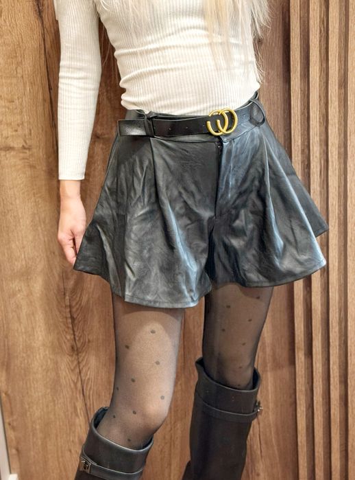 Къси кожени панталони