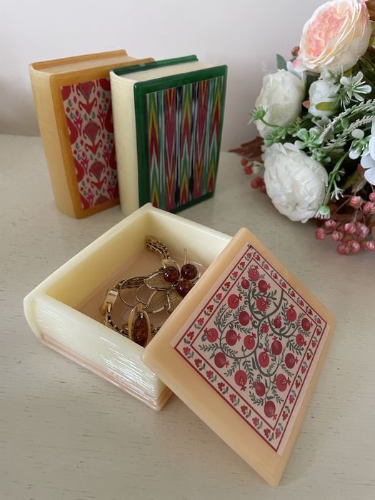 Книжка шкатулка.