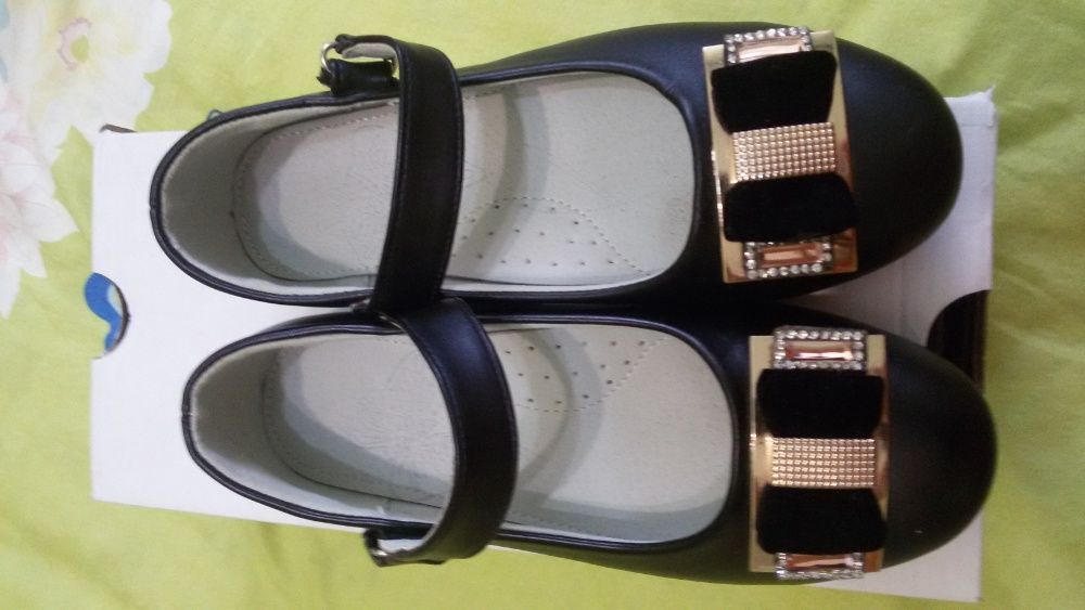 Туфли Новые для девочек мягкие, удобные, кожа