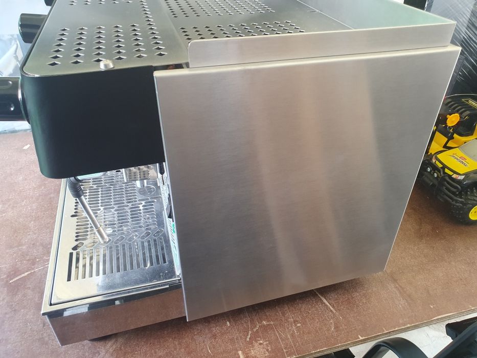 Vand espressor 2 grupuri