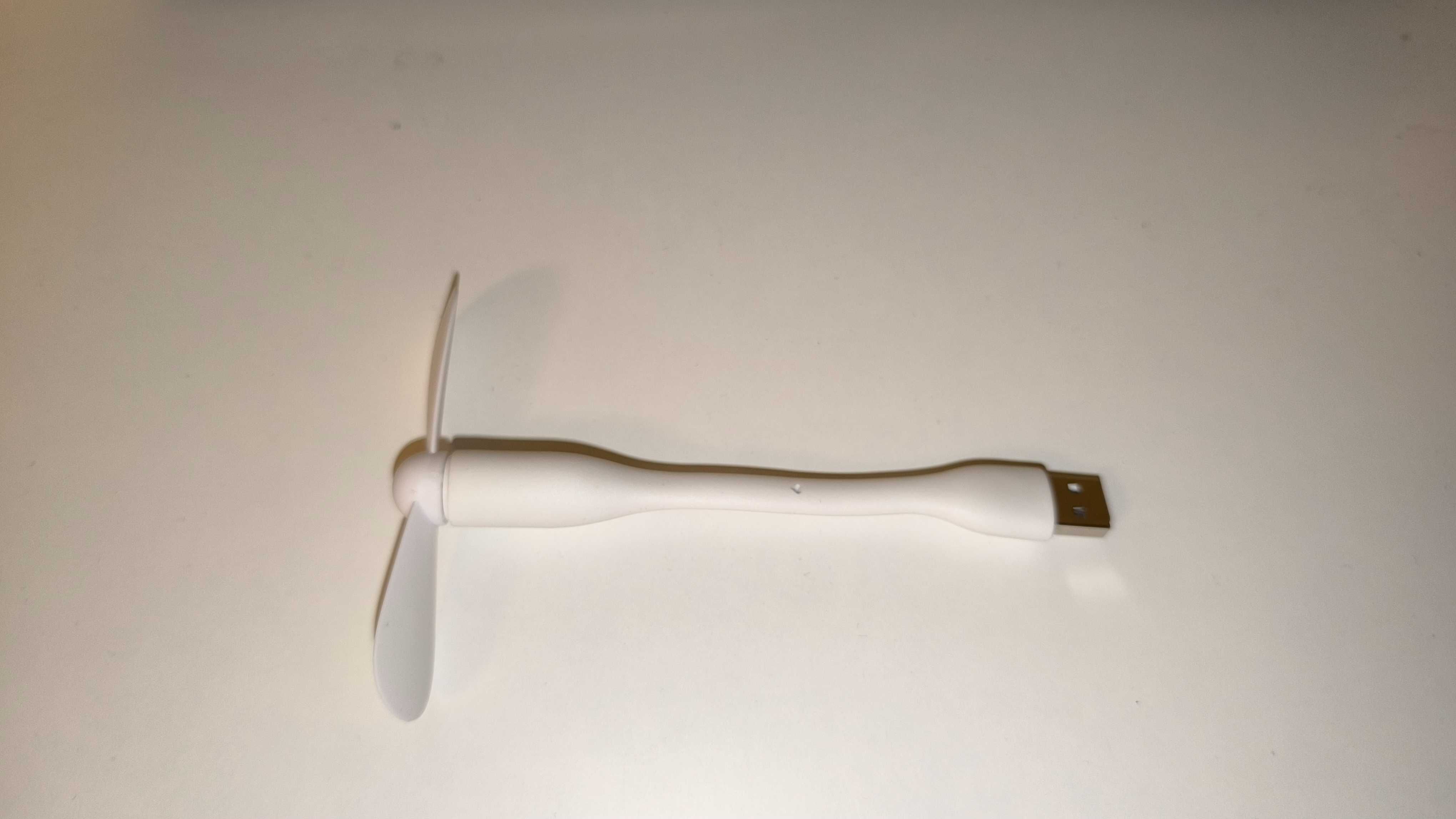 Водоустойчива клавиатура за компютър + подарък мини вентилатор USB