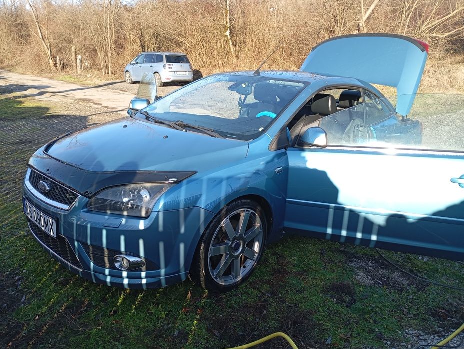 Schimb/vând Ford focus cabriolet