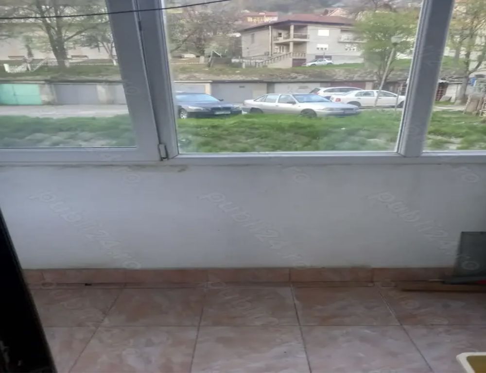 Inchiriez apartament Orsova