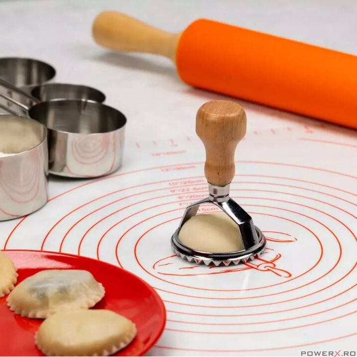 Forma pentru taiat ravioli, aluat galuste, inox-lemn, 6,5 x 10 cm,