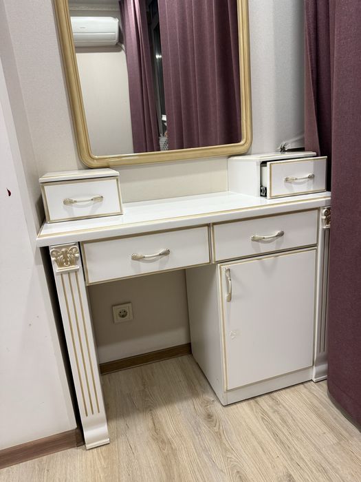 Продам комод для спальни