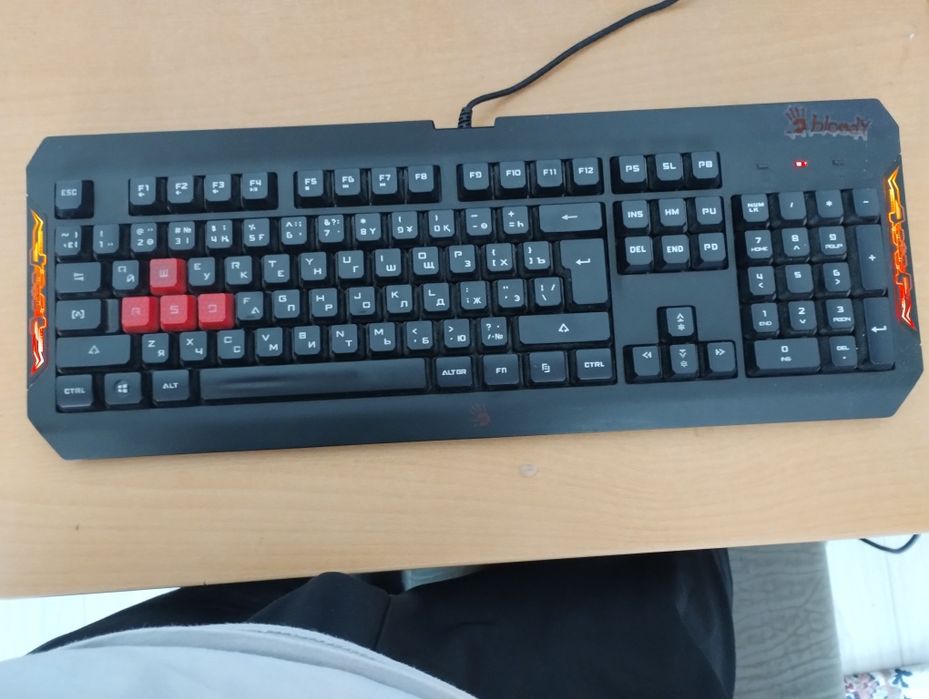 Продам бу клавиатуру