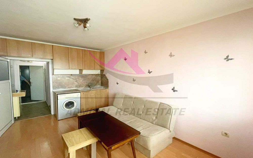 АТРАКТИВНА ЦЕНА!! Боксониера- Младост 1