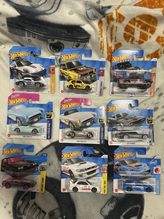 Lot Hot Wheels (41 buc )