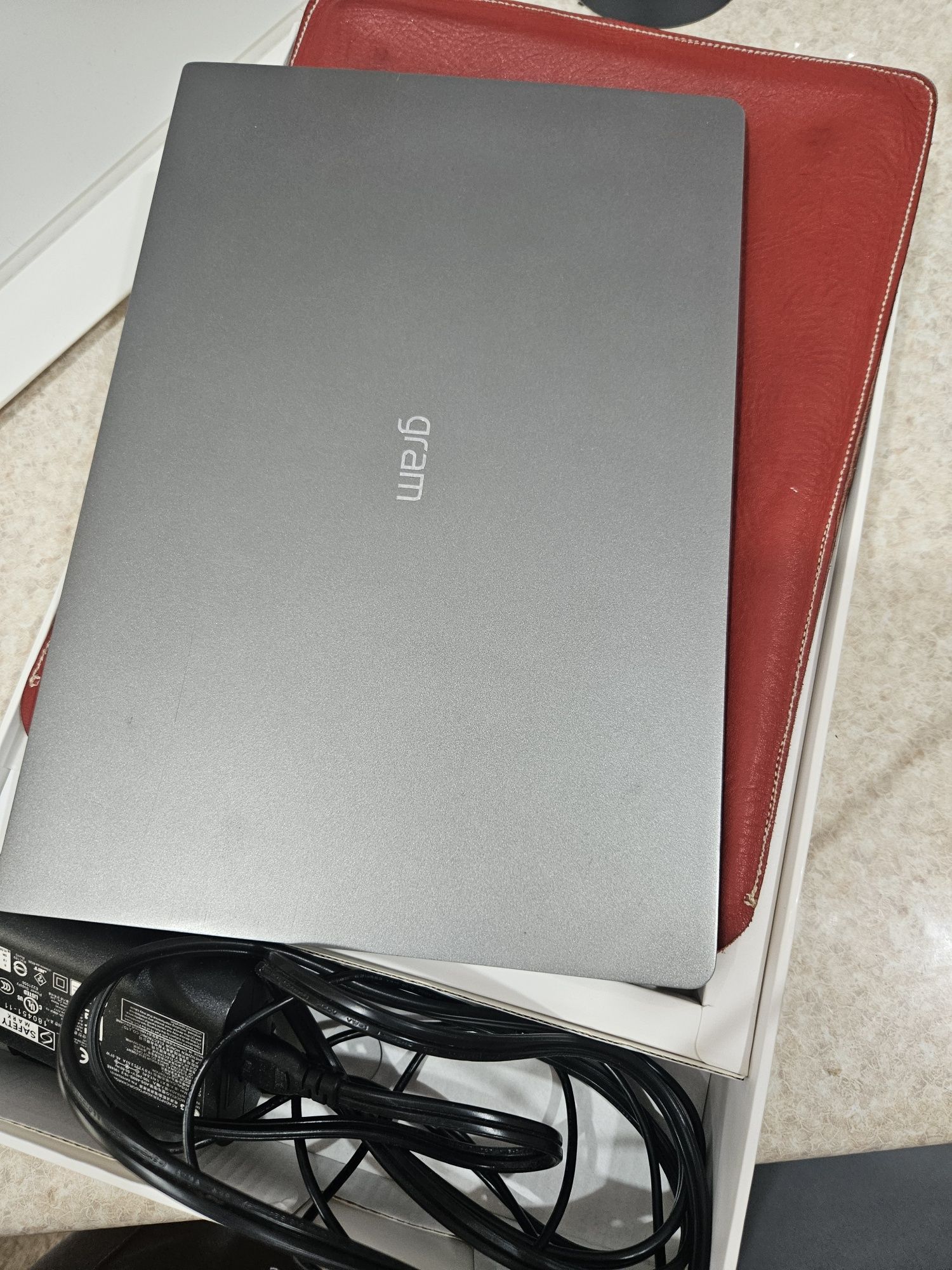 LG gram Noutbuk core i5 sensor