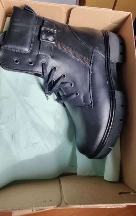 Ghete femei negre marime 39