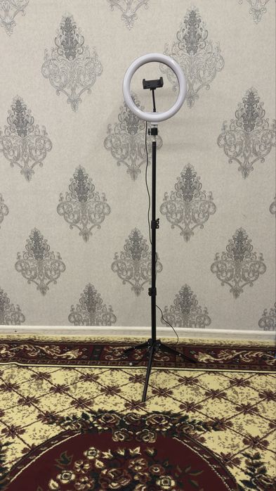 Штатив триног с лампой/ shtativ lampasi bn