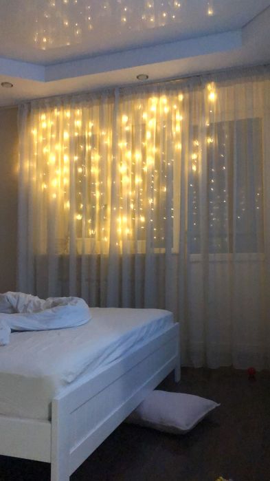 Кровать двухспальная белая