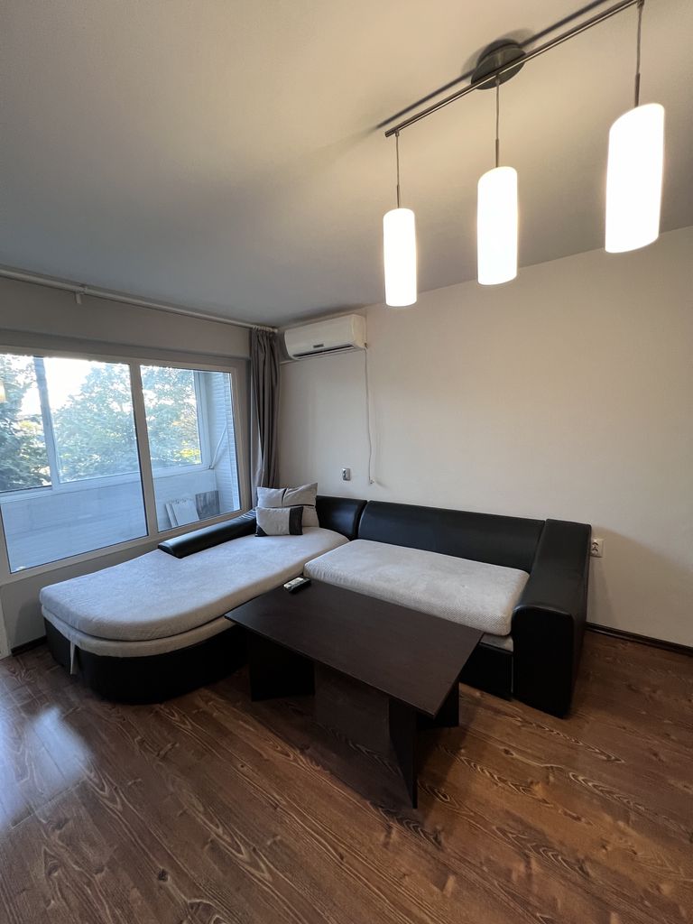 Дава се под наем Тристаен апартамент в Бургас, Изгрев - 65 кв.м за 484.5 € - Снимка #4