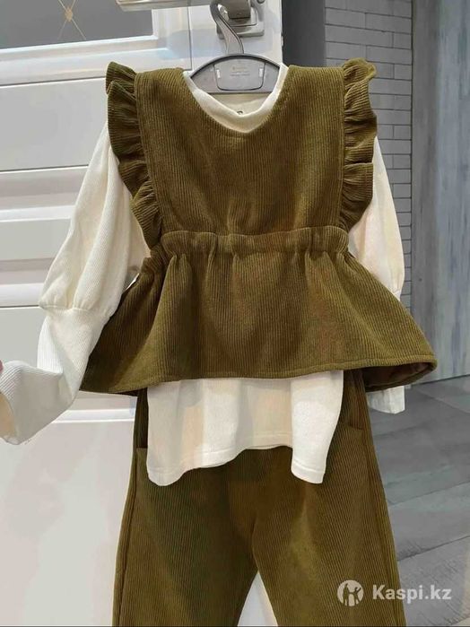 Детский костюм осенне-зимний