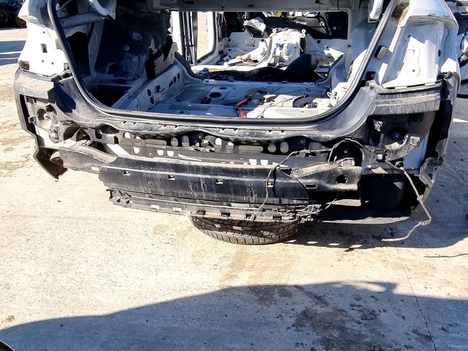 Suport central bara spate Bmw 5 (F10) [Fabr 2011-2016] 2.0 N47D20 160K