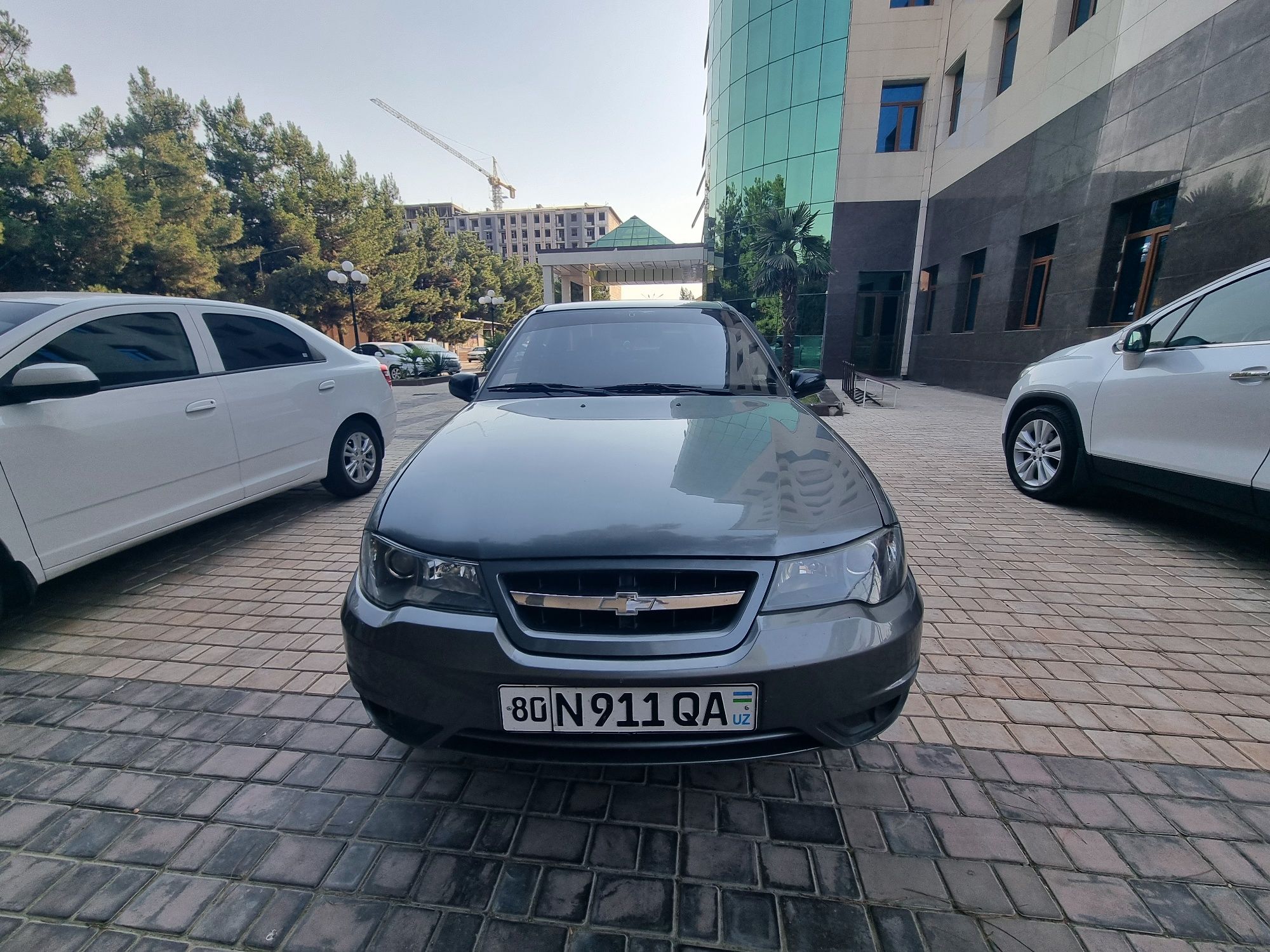 Nexia 2 legenda 1.6 сотилади