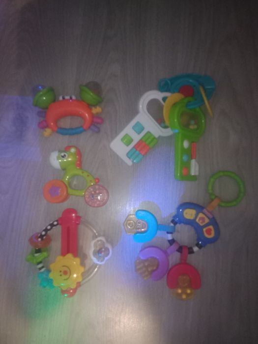 Lot 5 Jucarii bebe copii mici 6 luni 1an