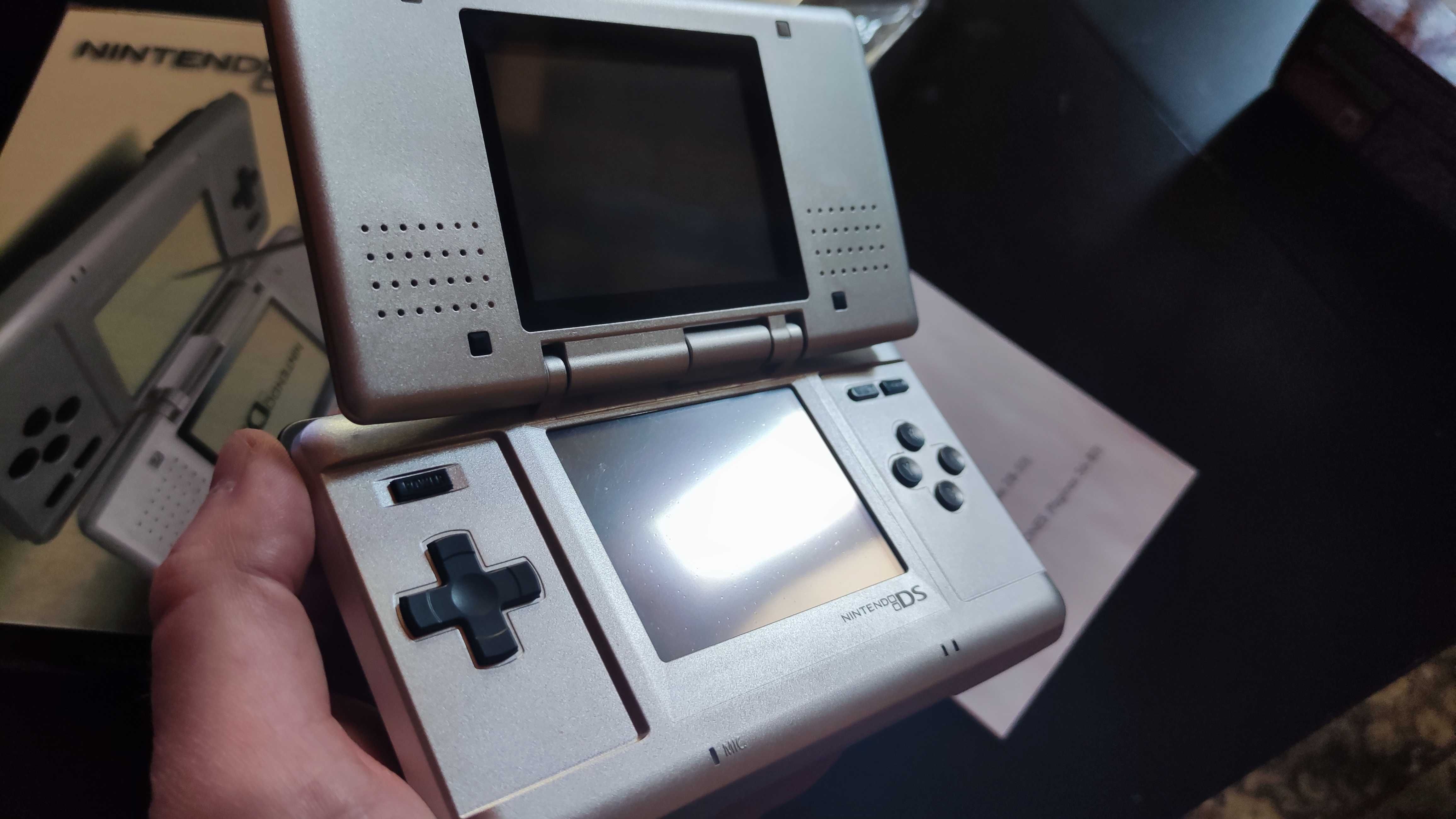 Nintendo DS пълен комплект