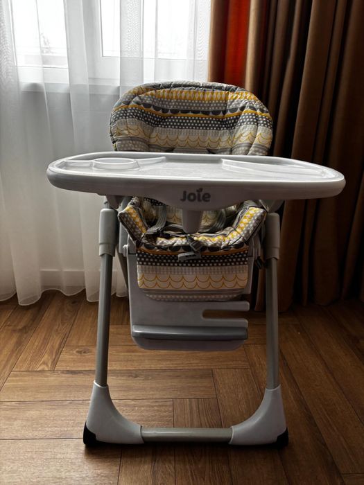 Vand scaunel  de masa